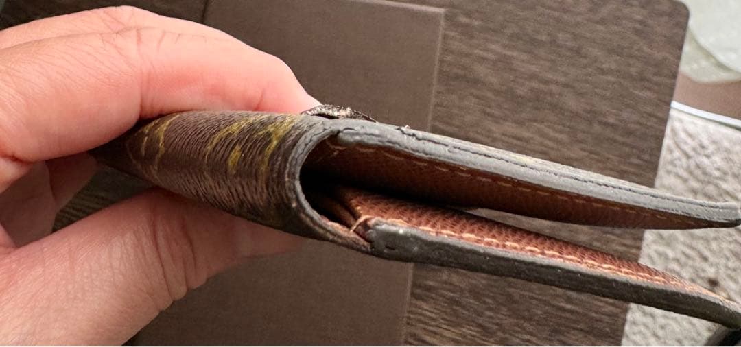 ルイヴィトン　カードケース