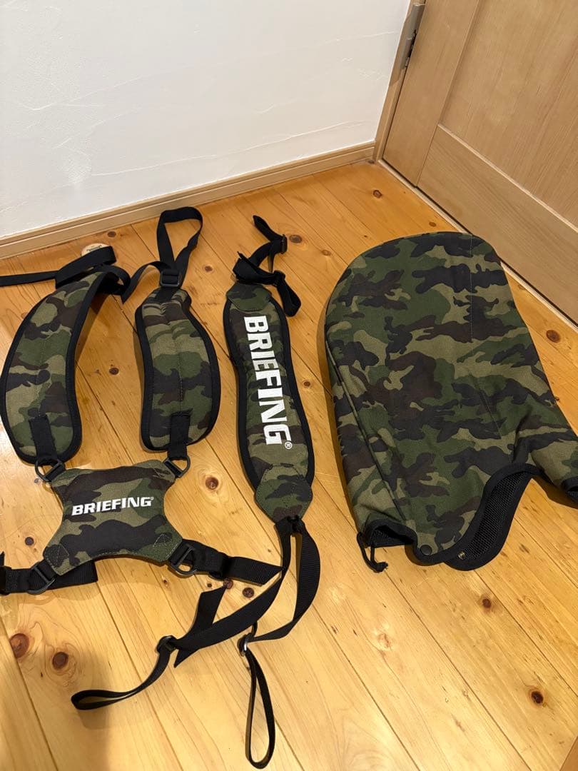 BRIEFING スタンド キャディバック　CR-4 迷彩　ブリーフィング