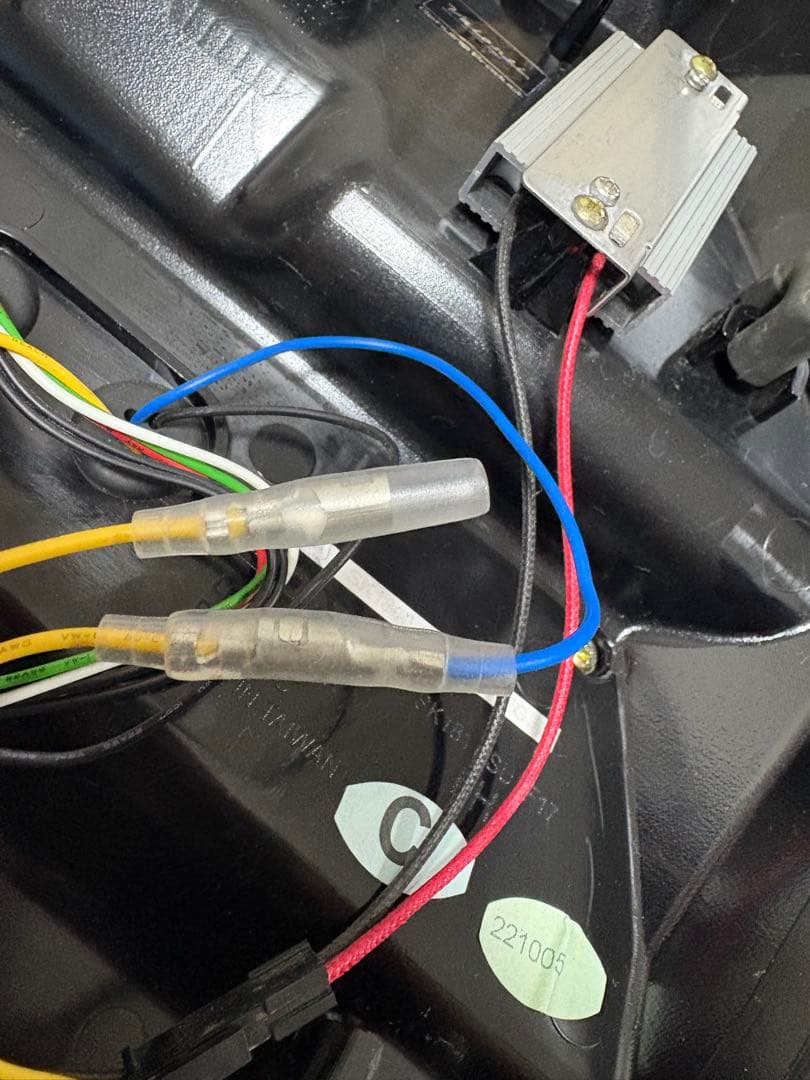 zc33s　ソナー　？　バレンティ　？テールランプ　左右セット