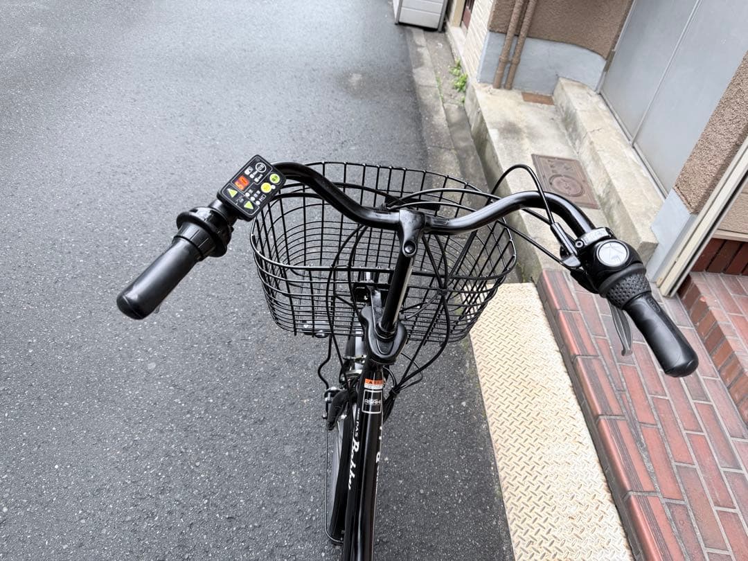 大阪府　子供乗せ　ヤマハ　電動アシスト自転車 チャイルドシート付き 黒