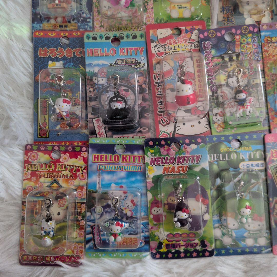 ご当地ハローキティのファスナーストラップ大量セット