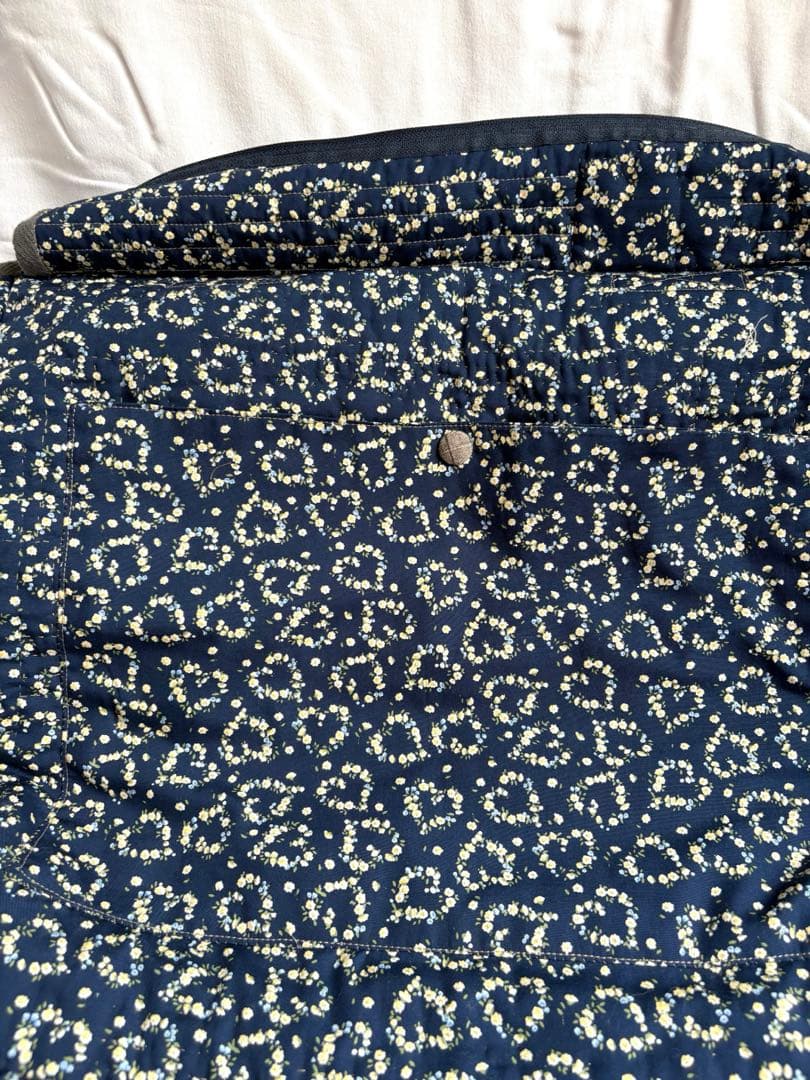 ハンドメイドパッチワーク　2way使い　大きめバック　ハウスと花とスー NO49