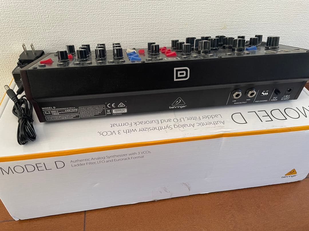 behringer MODEL D アナログシンセ