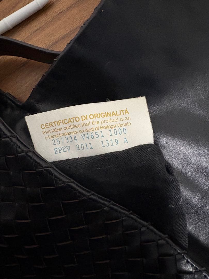 BOTTEGA VENETA ブラックショルダーバッグ