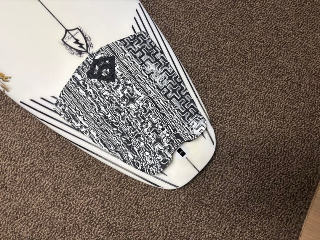 ★FCS2★CRAVE フェラーリ　ハイパフォーマンス　ショート　サーフボード