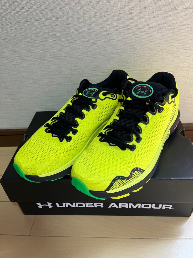 ウォーキング・ランニングウェア UNDER ARMOUR UA HOVR Infinite 4 27.5cm