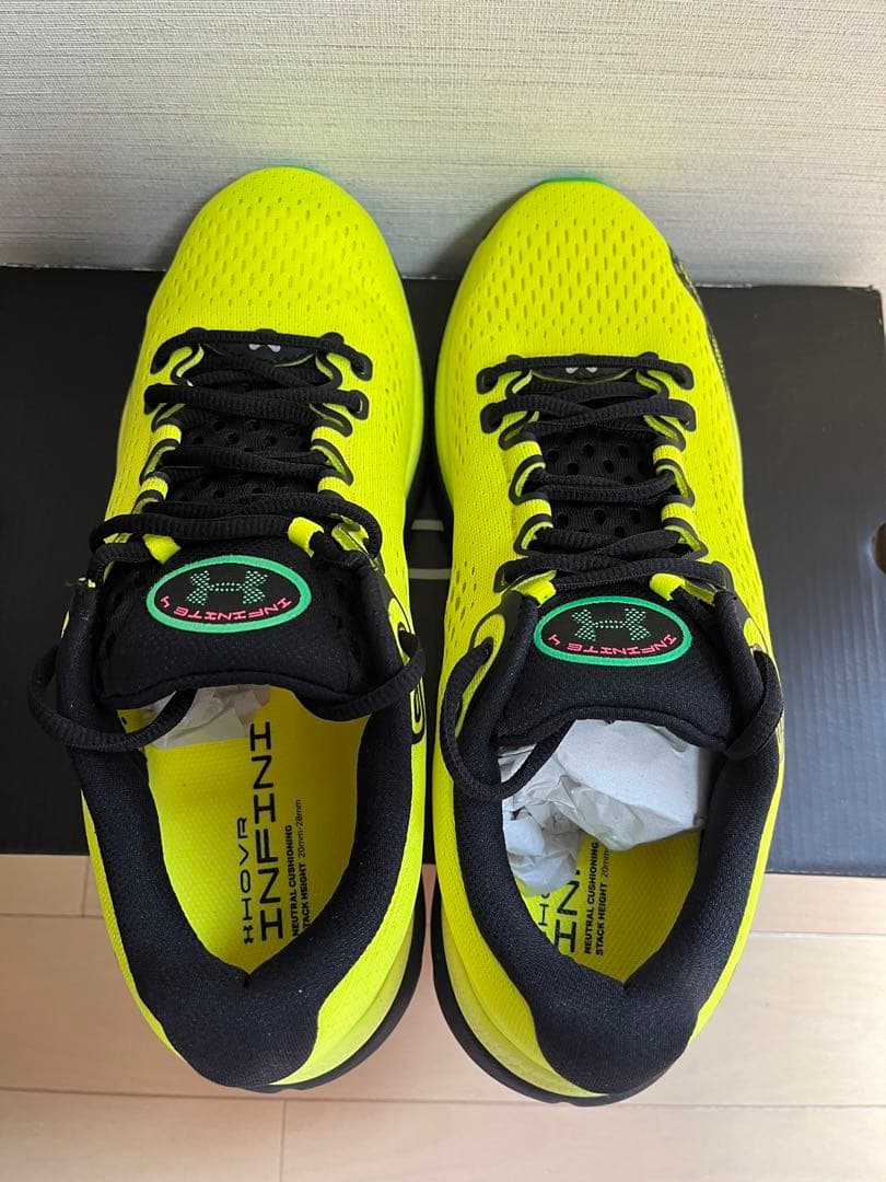 ウォーキング・ランニングウェア UNDER ARMOUR UA HOVR Infinite 4 27.5cm