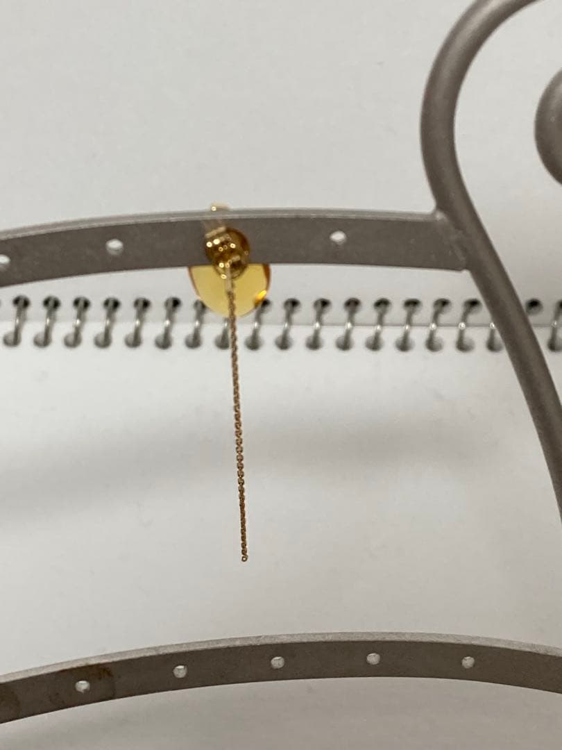 美品　monaka モナカジュエリー　フラットピアス　片耳　k18