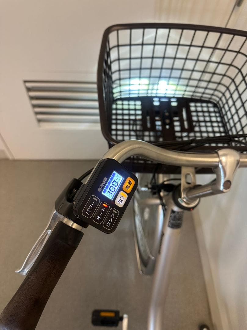 『配送可』ＰＡＮＡＳＯＮＩＣパナソニックＶＩＶＩ大容量１２ＡＨ電動アシスト自転車