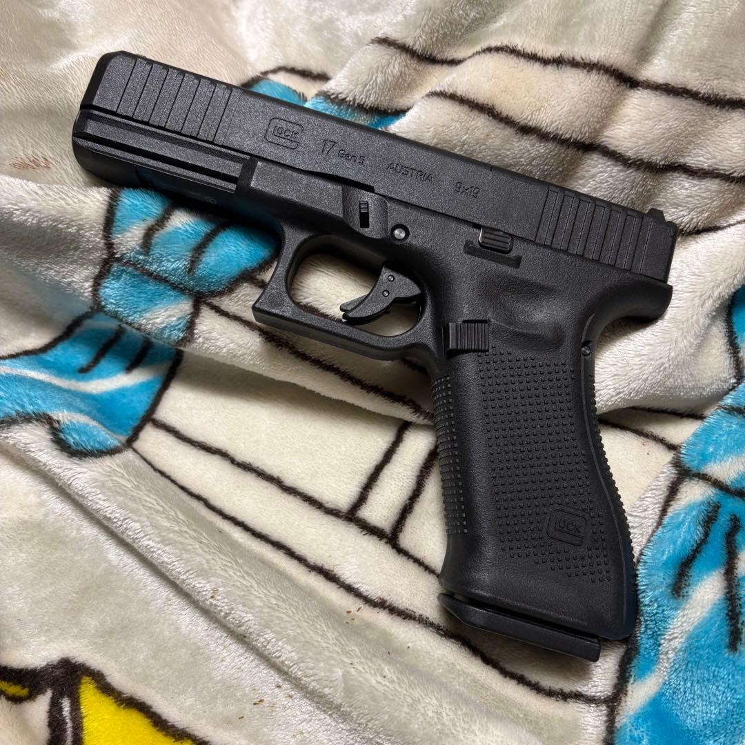 【日本製】 Glock G17 gen5 ガスガン ブラック マガジン付き