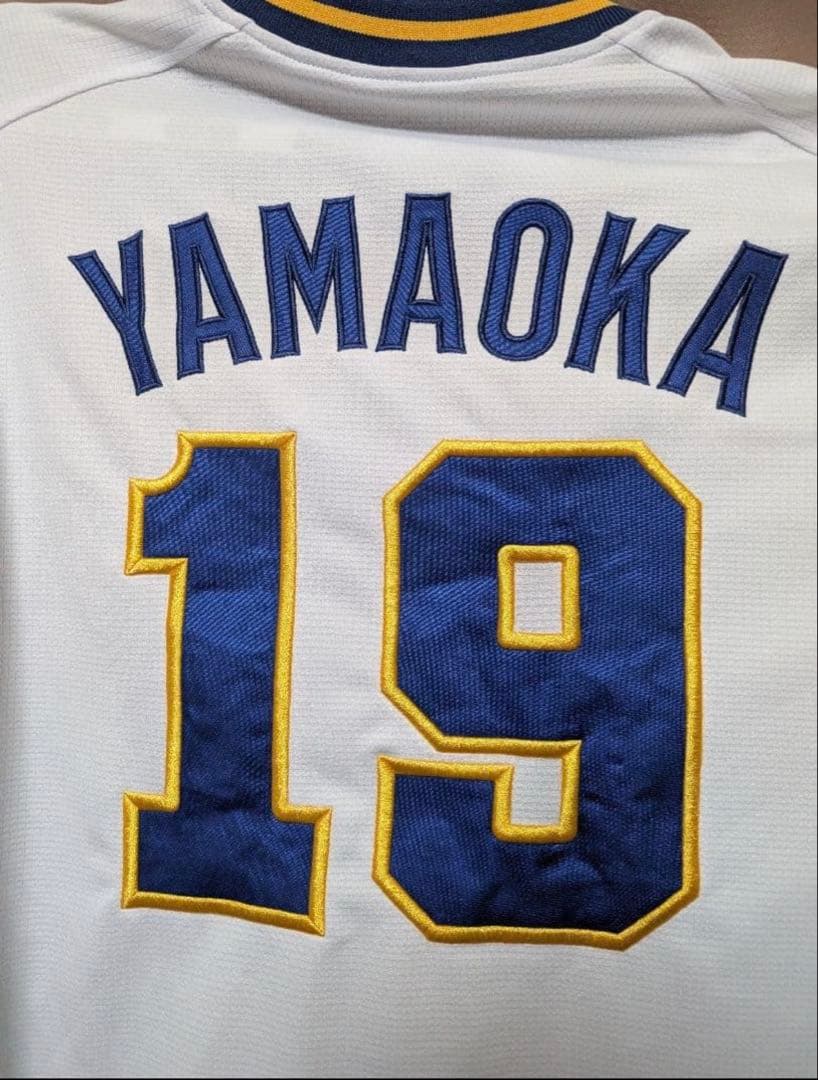 オリックス•ブルーウェーブ 復刻ユニフォーム XOサイズ 19 山岡泰輔投手