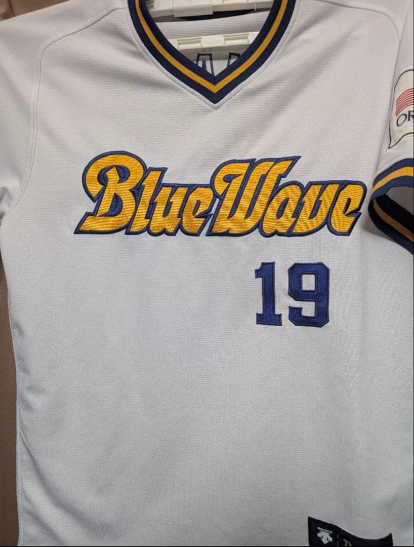 オリックス•ブルーウェーブ 復刻ユニフォーム XOサイズ 19 山岡泰輔投手