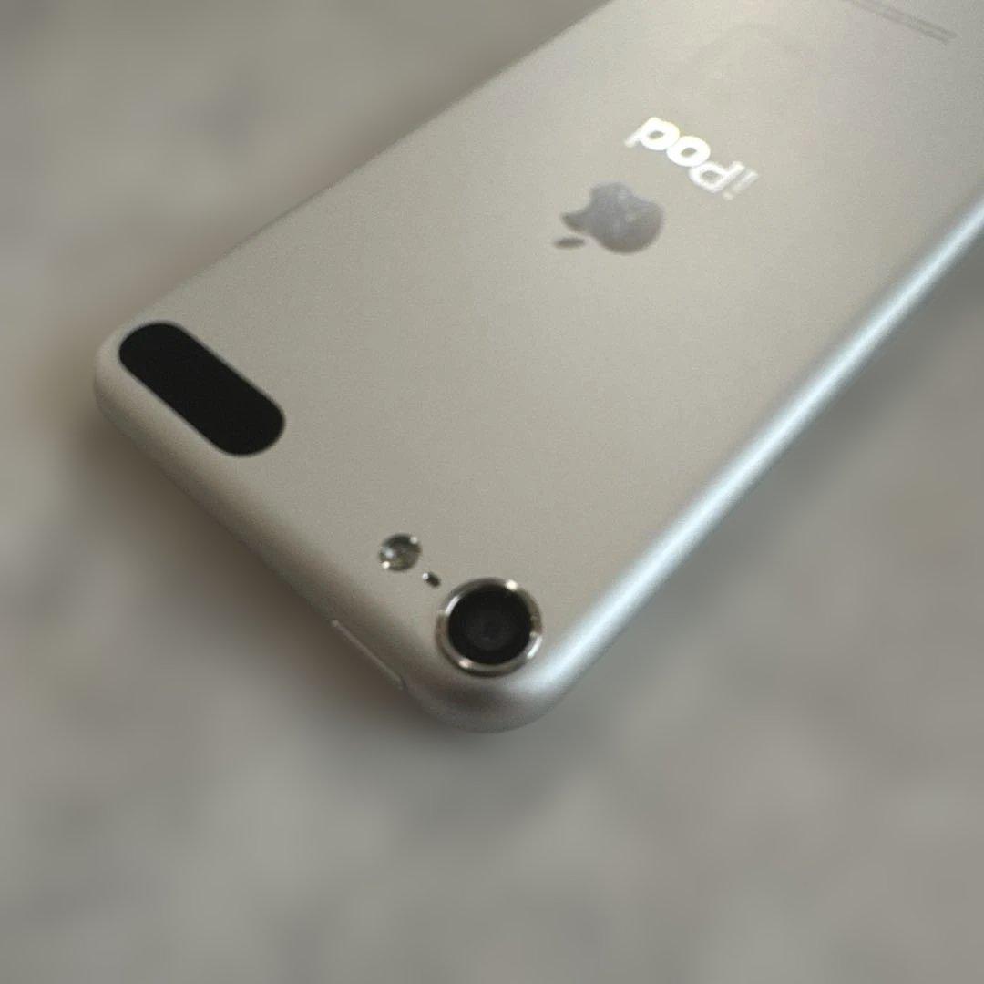 Apple iPod touch (第7世代) MVHV2J/A シルバー
