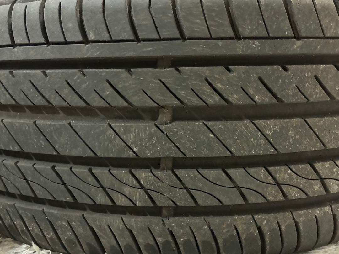 30プリウスG's 18インチ純正レッドラインホイール　4本セット（タイヤ付き）