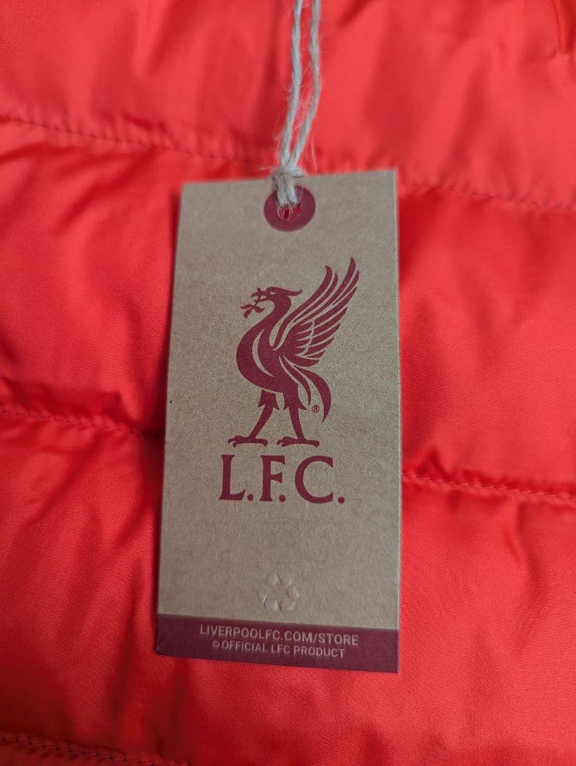 リバプールFC　黒ダウンベスト　Lサイズ　正規品　新品未使用