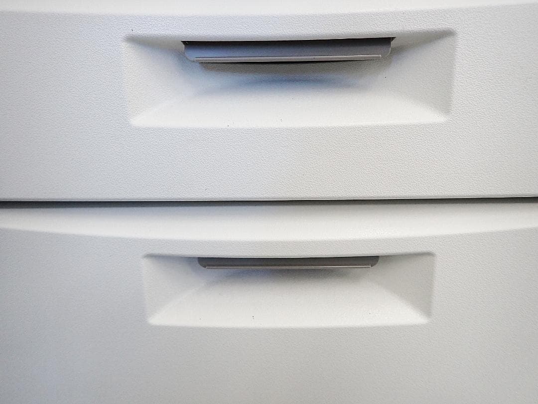 引取り限定　イトーキ　107片袖机　CZ　11-0622