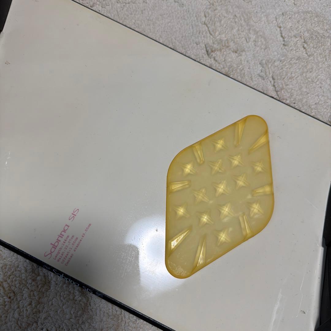 Sabrina スノーボード　144cm HEADビンディング　キスマークバッグ