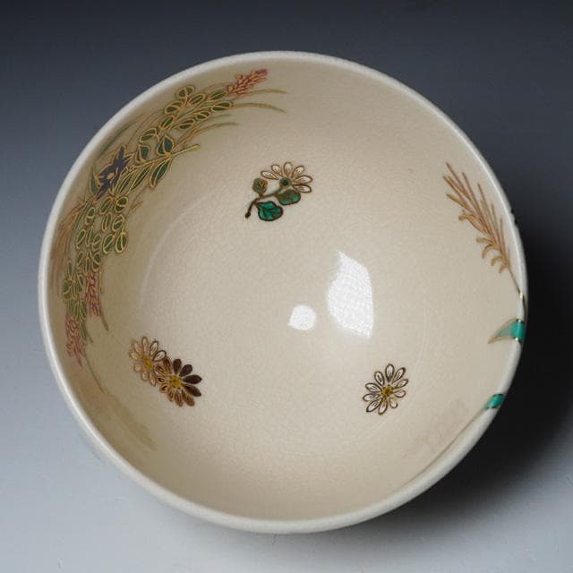 杉田祥平　色絵秋草画茶碗　共箱　清閑寺窯　茶道具　抹茶碗　京焼