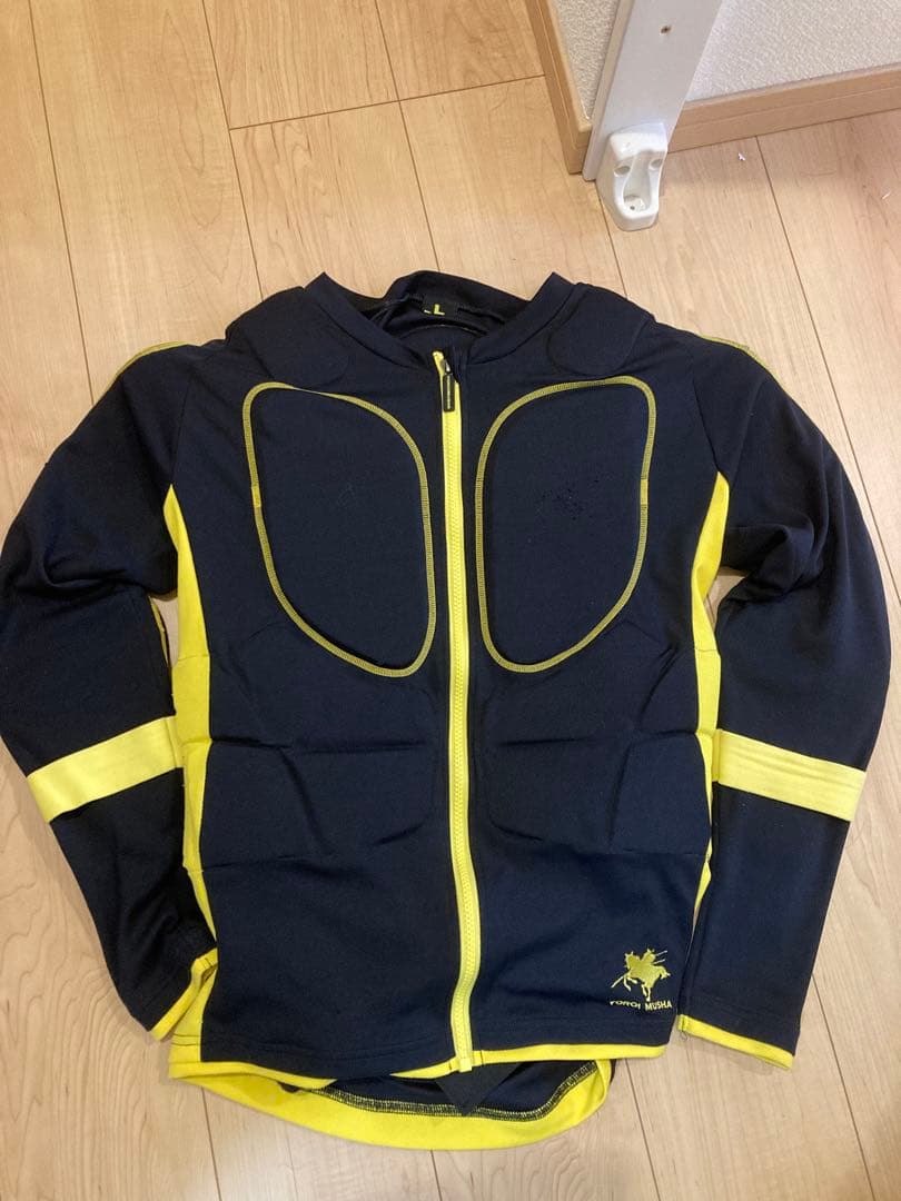 鎧武者　プロテクター　Lサイズ　スノーボード