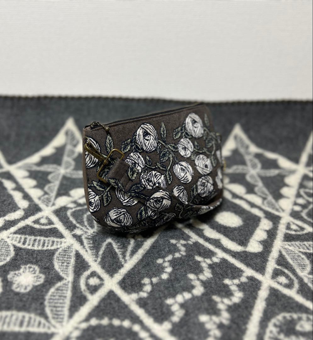 スマイル 様 rosy コロりんポシェット