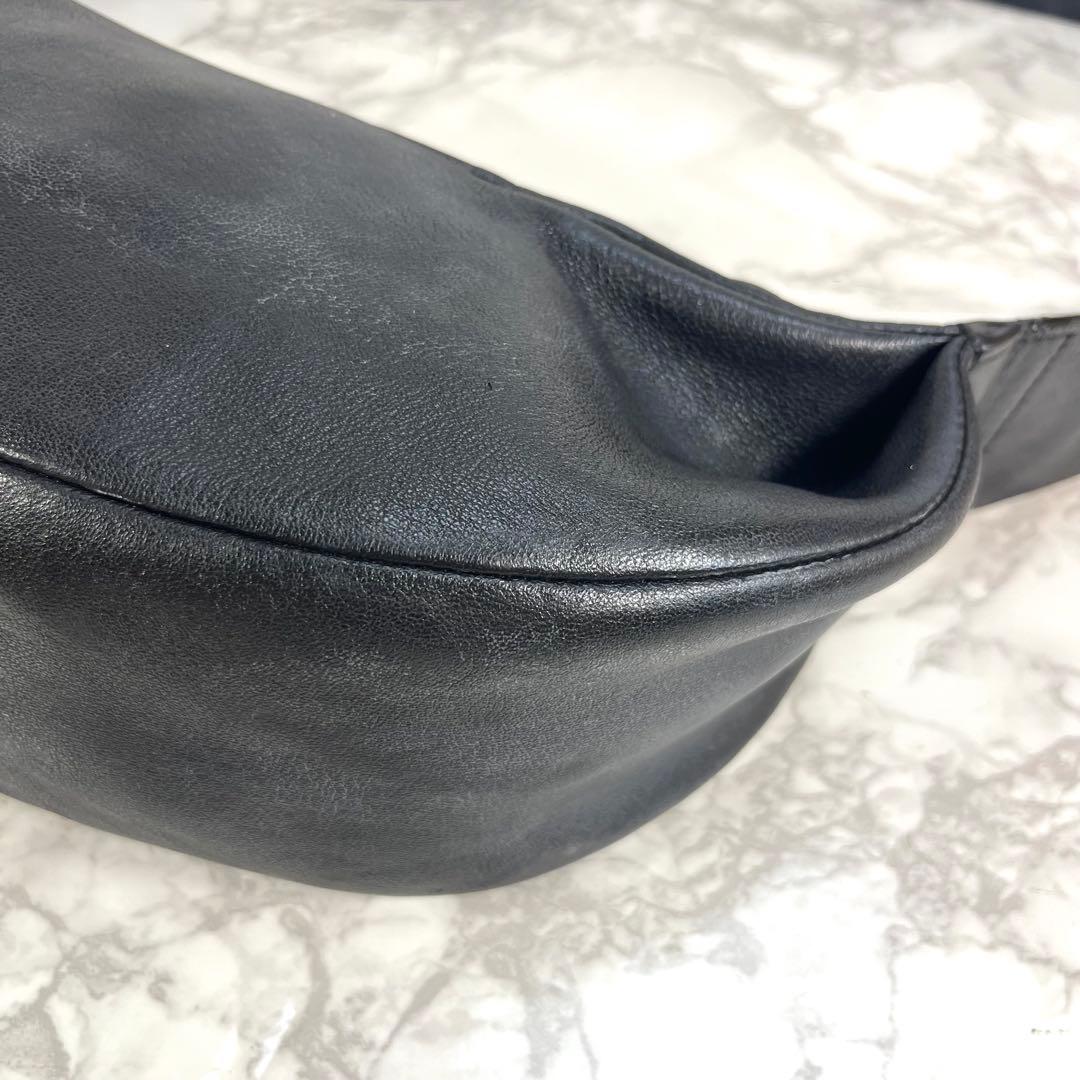 コ*モ様 COS コス ボディバッグ 羊革 プリーツベルトバッグ 黒 closs