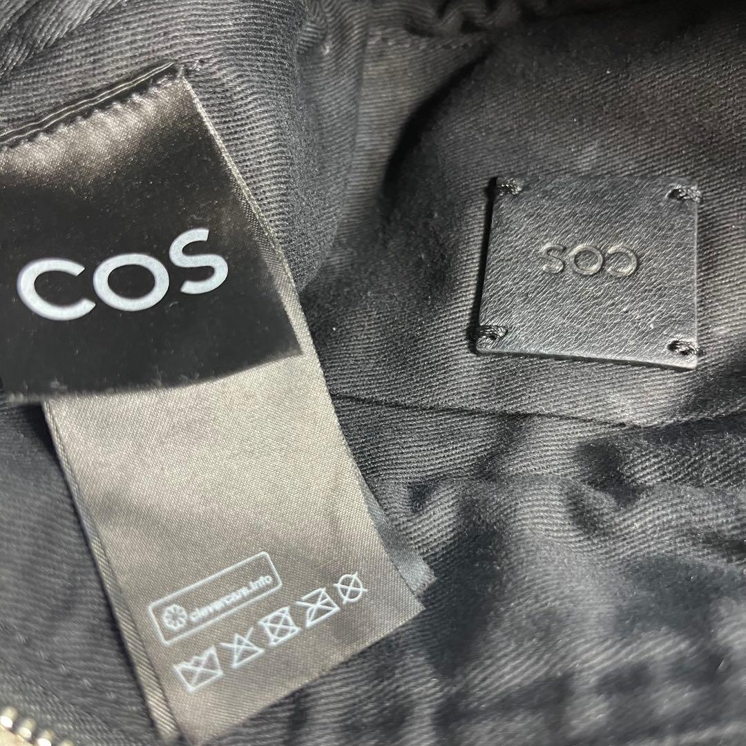 コ*モ様 COS コス ボディバッグ 羊革 プリーツベルトバッグ 黒 closs