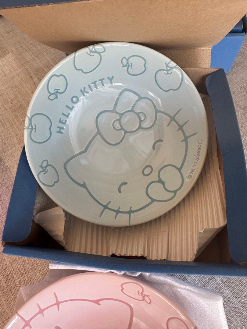 サンリオのキティちゃん食器セット陶器7 プラスチック皿6 株サンリオ