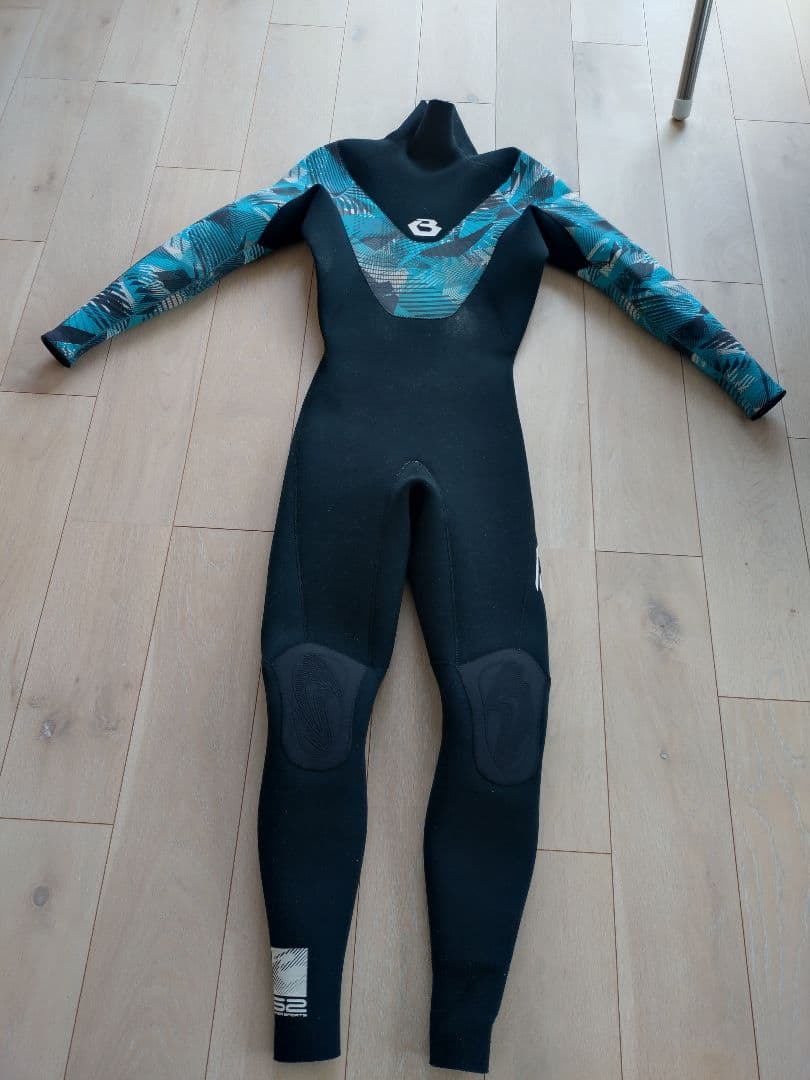 【カワイイBEWET】ジャージフルスーツ　裏起毛　Mサイズ