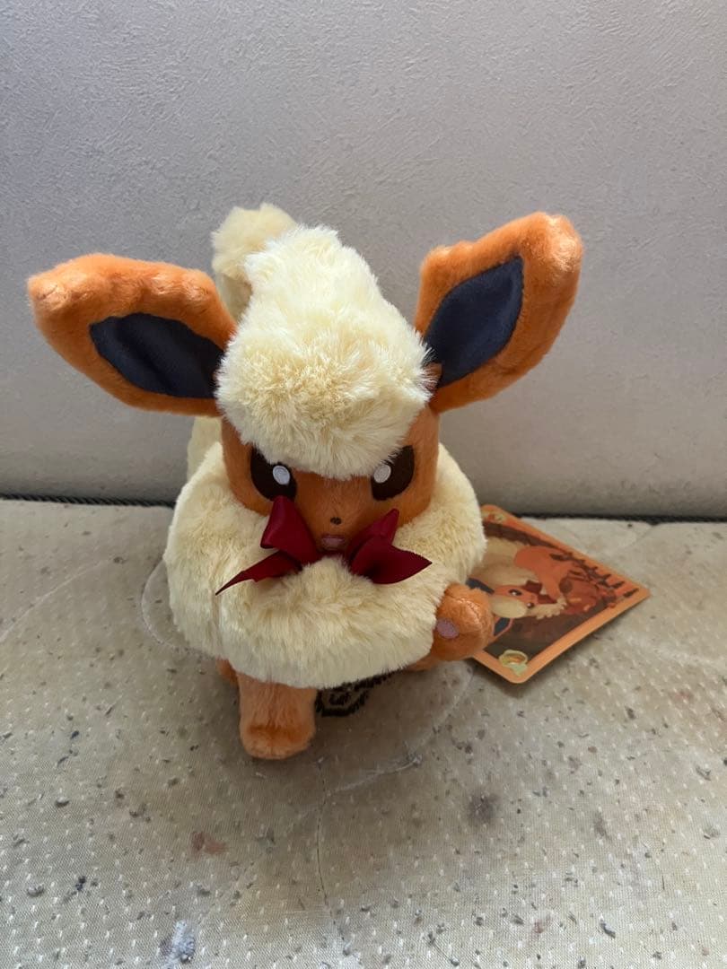 ポケモン　Eevee Collection ブースター ぬいぐるみ