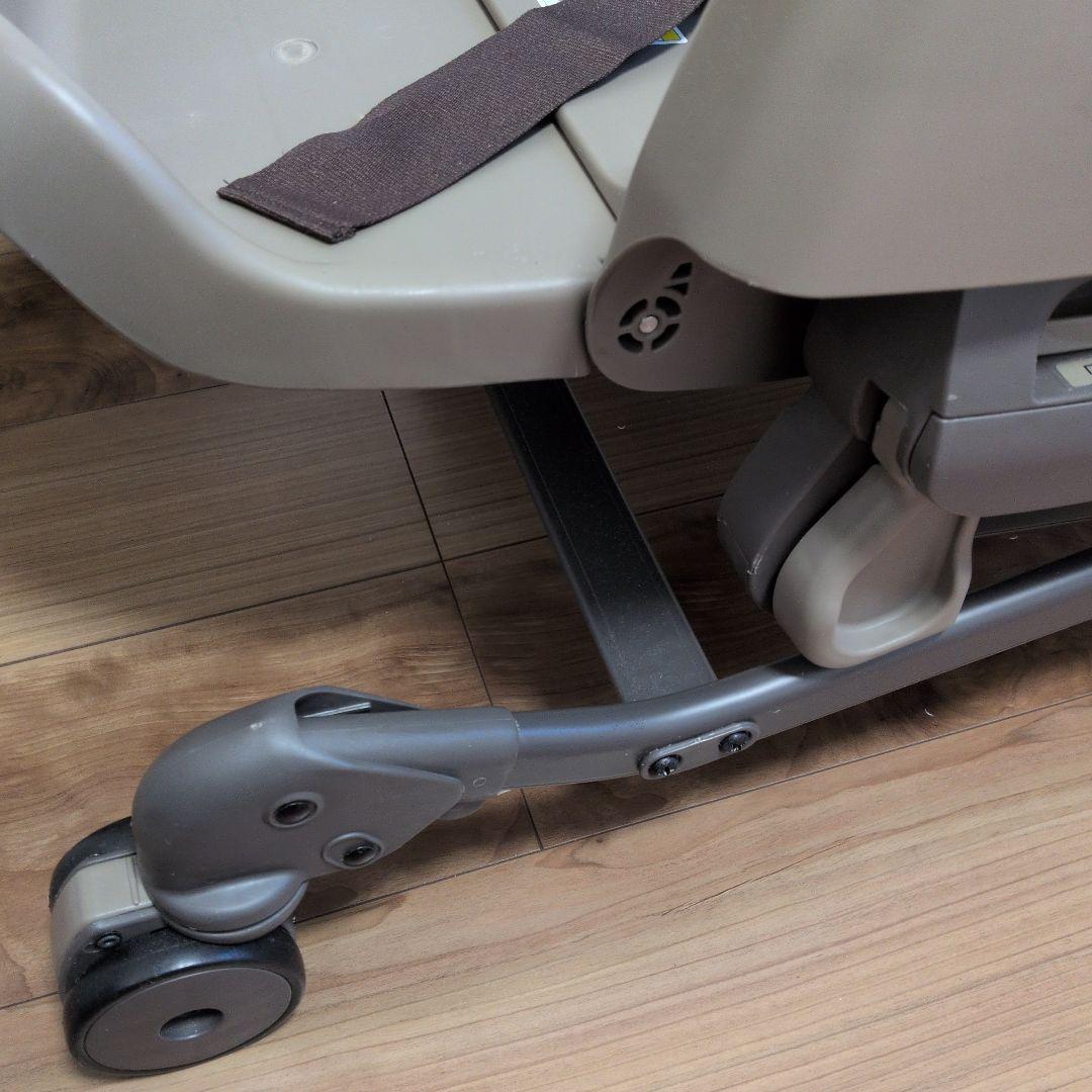 Combi ハイローチェア ネムリラ　ベビーステーション