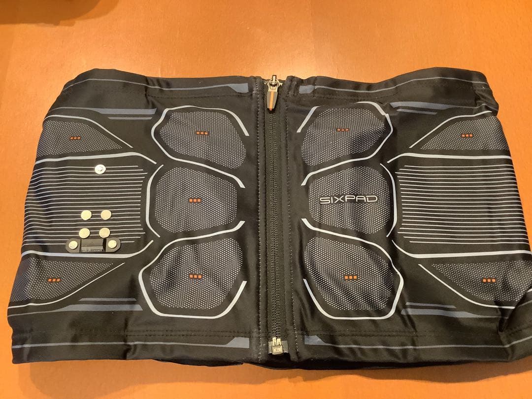 【美品】シックスパッド パワースーツ ライトコアベルト L ➕専用コントローラー