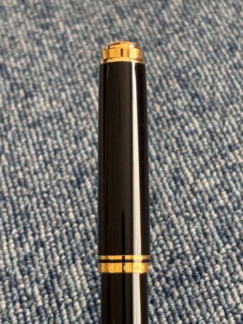 ペリカンスーベレーンM1000黒軸（F字）