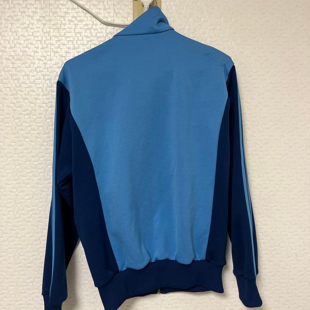 アディダス　トラックジャケット