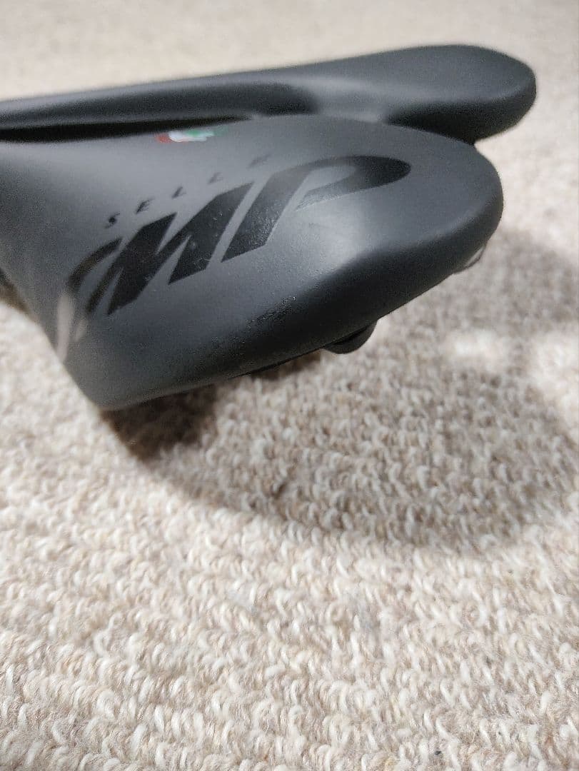 SELLE SMP VT20C　サドル