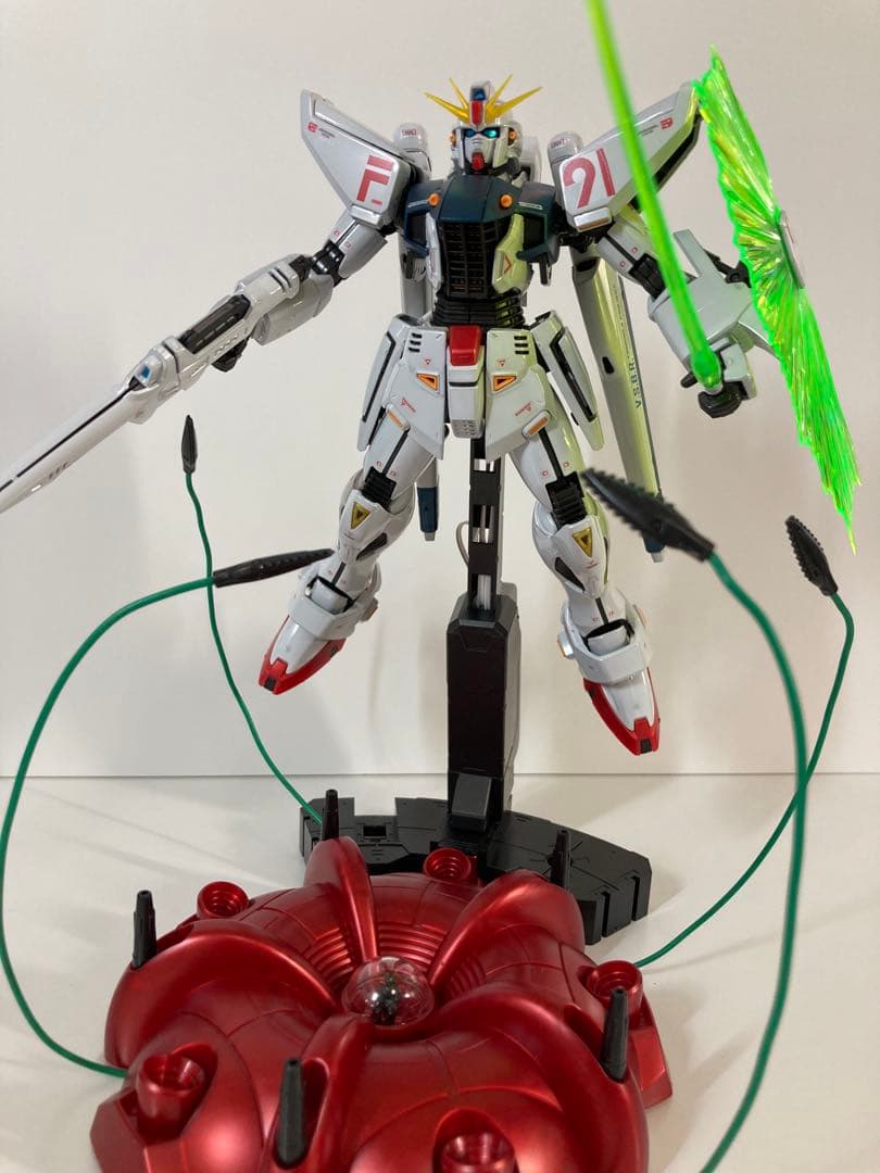 MG 1/100 ガンダムF91 Ver.2.0 ［チタニウムフィニッシュ］