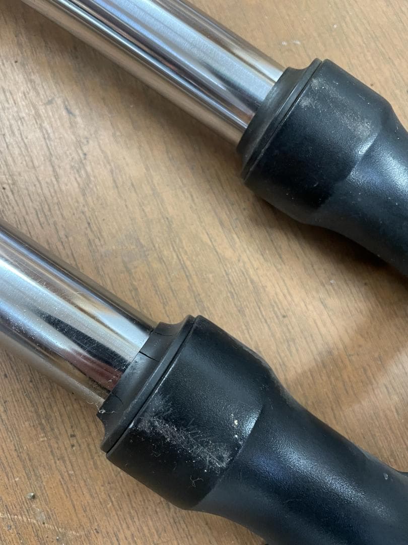 スズキバーグマン200（CH41A）フロントフォーク