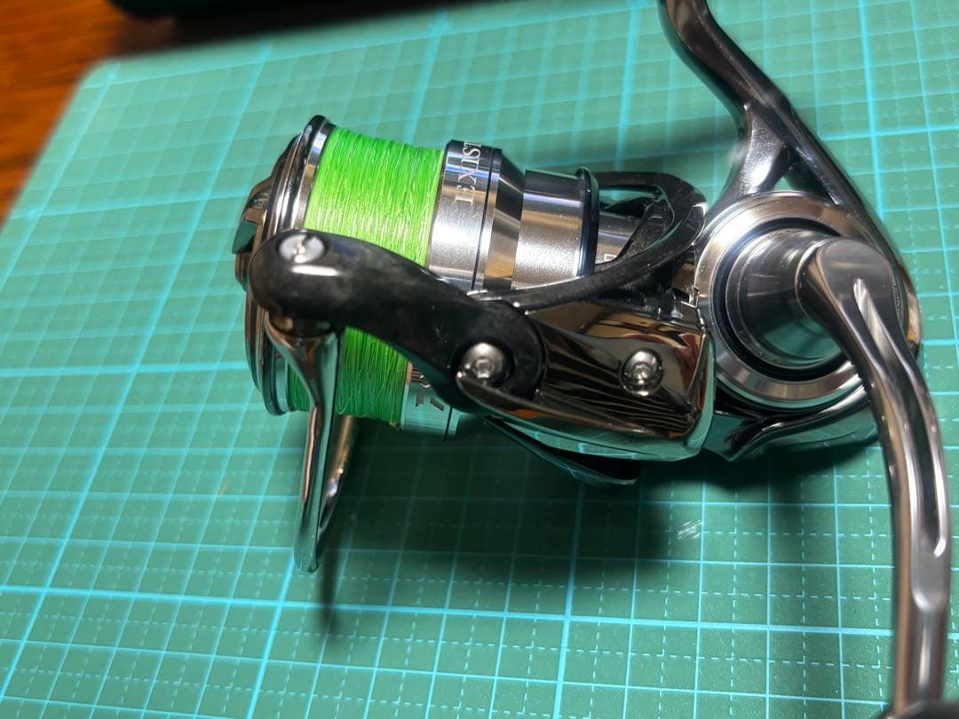 Daiwa 18イグジストFC LT2500S-CXH