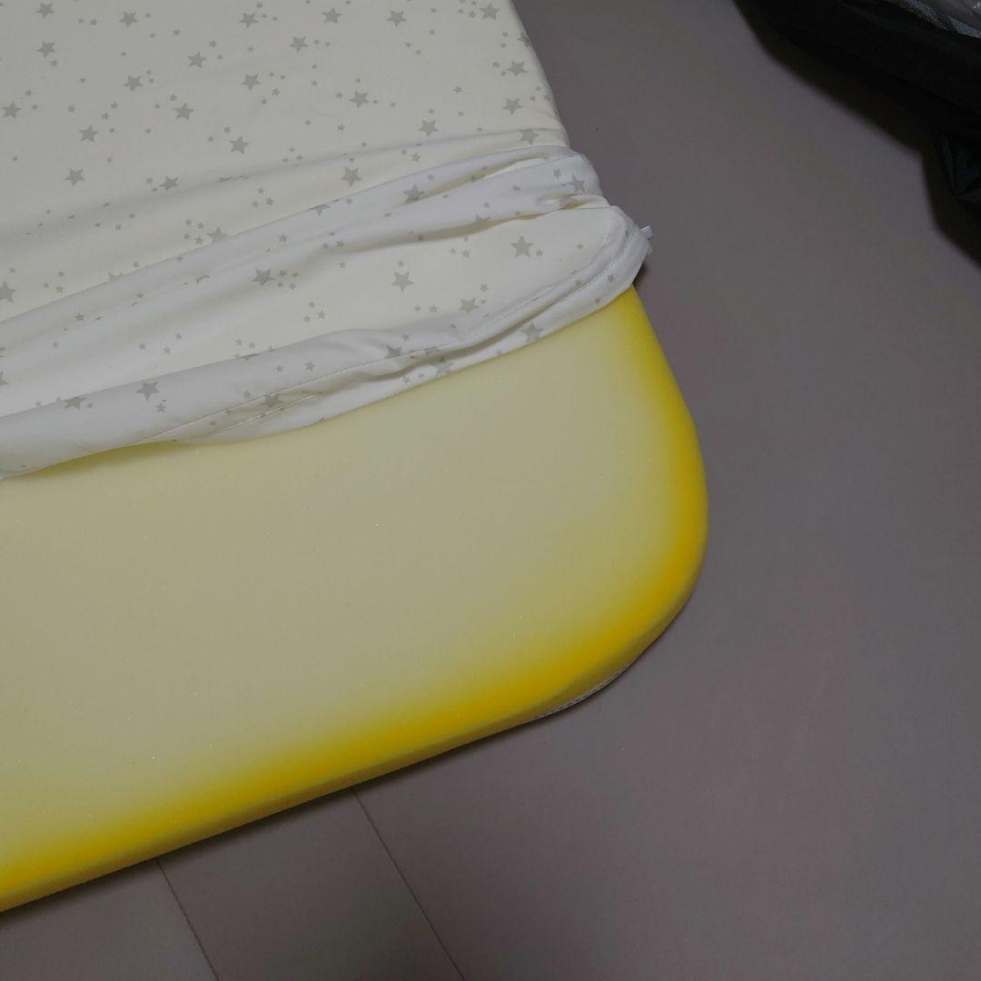 HZDMJ ベビーベッド　コンパクト