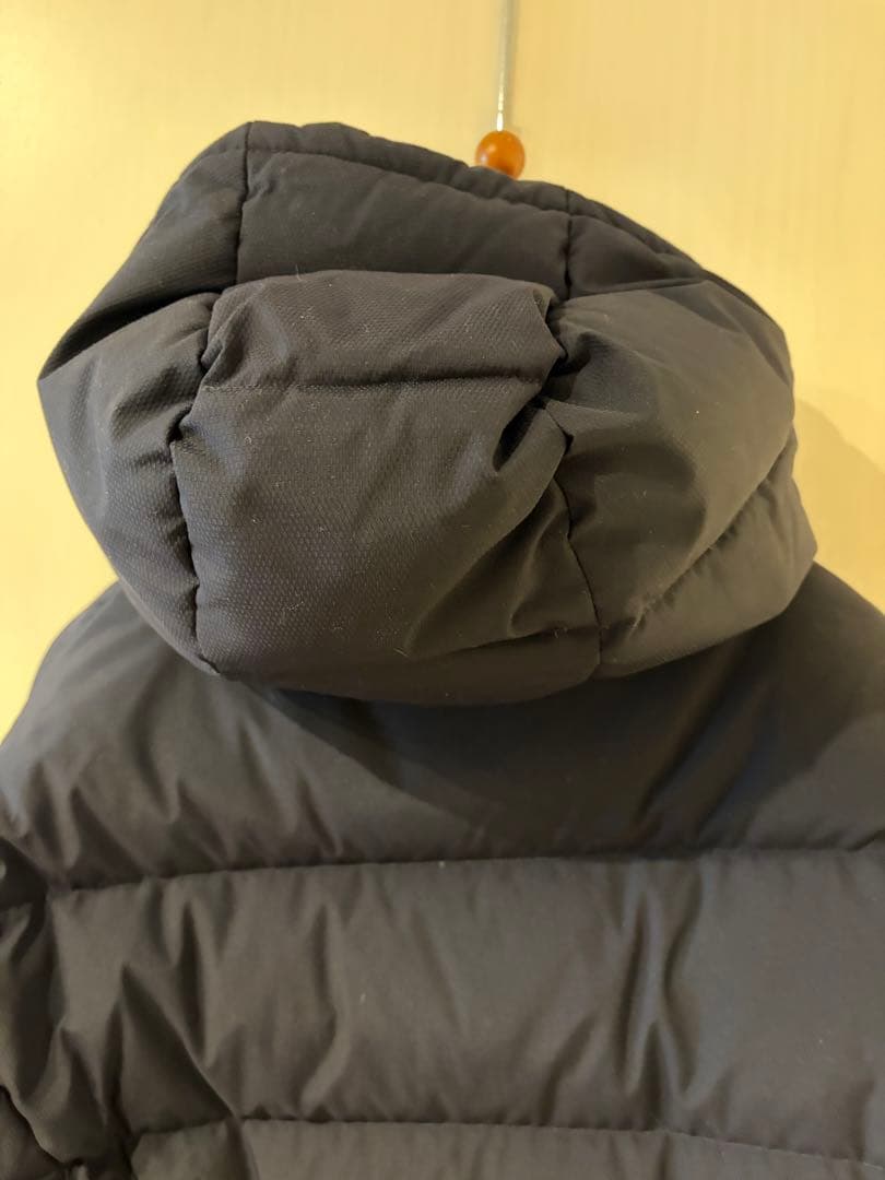 AKM ダウンジャケットNAVY 紺色　細身　マット色　迷彩ライナー　防寒性抜群