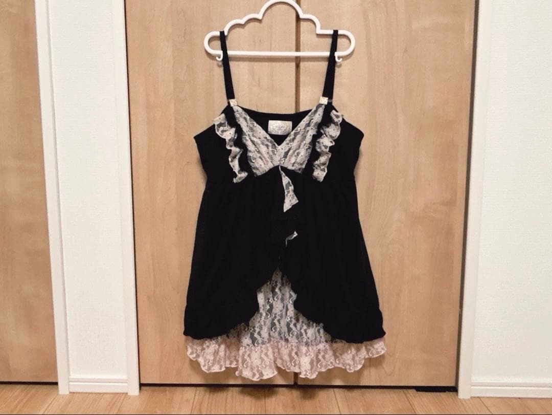 GOLDS♡肩紐ビジュー♡ふりふりラッフルフリル♡レースキャミトップス♡ブラック