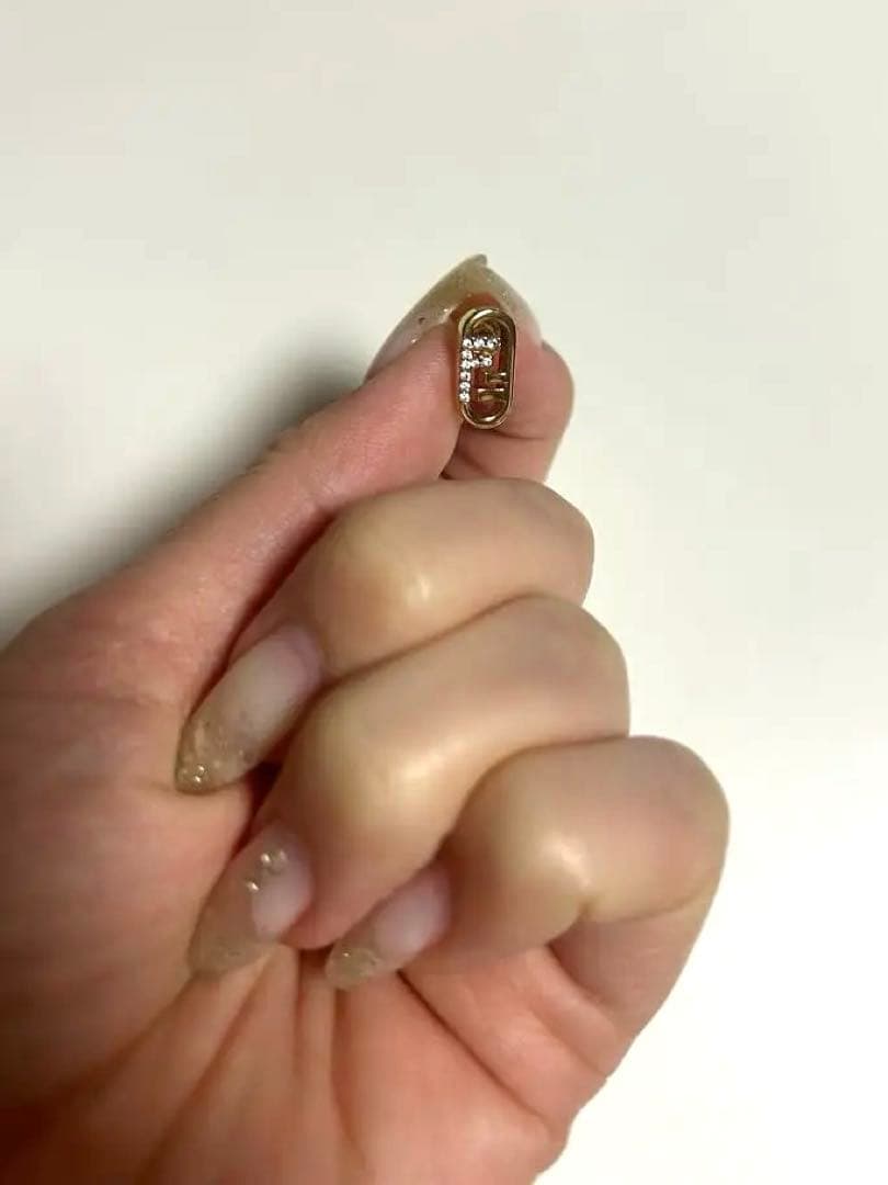 あ*お様 FENDI ピアス　片方