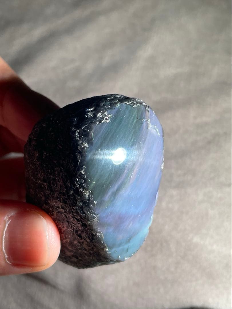 研磨品　十勝石玲瓏　複合色オーロラ　レインボーオブシディアン