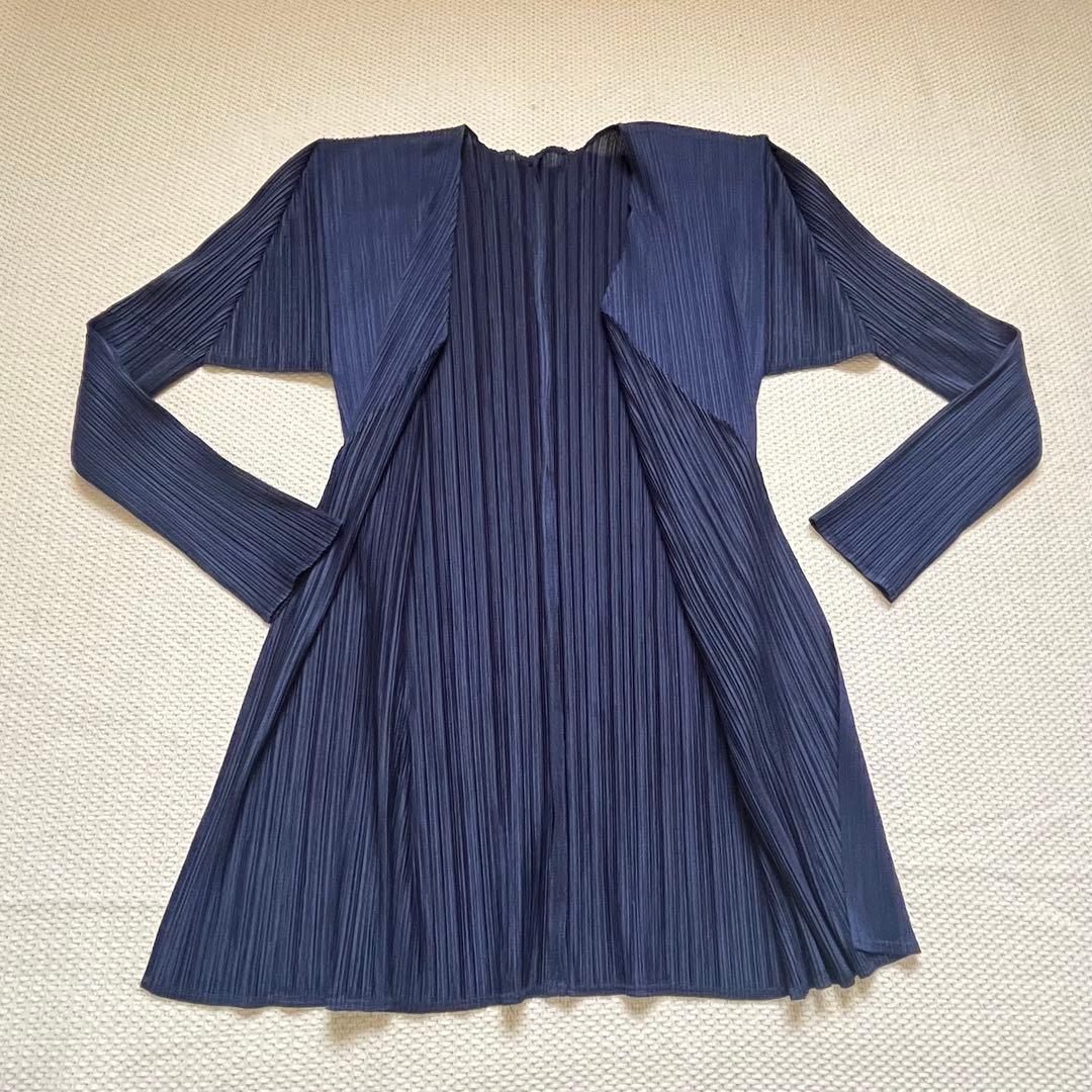 PLEATSPLEASE イッセイミヤケ　カーディガン　ネイビー　3