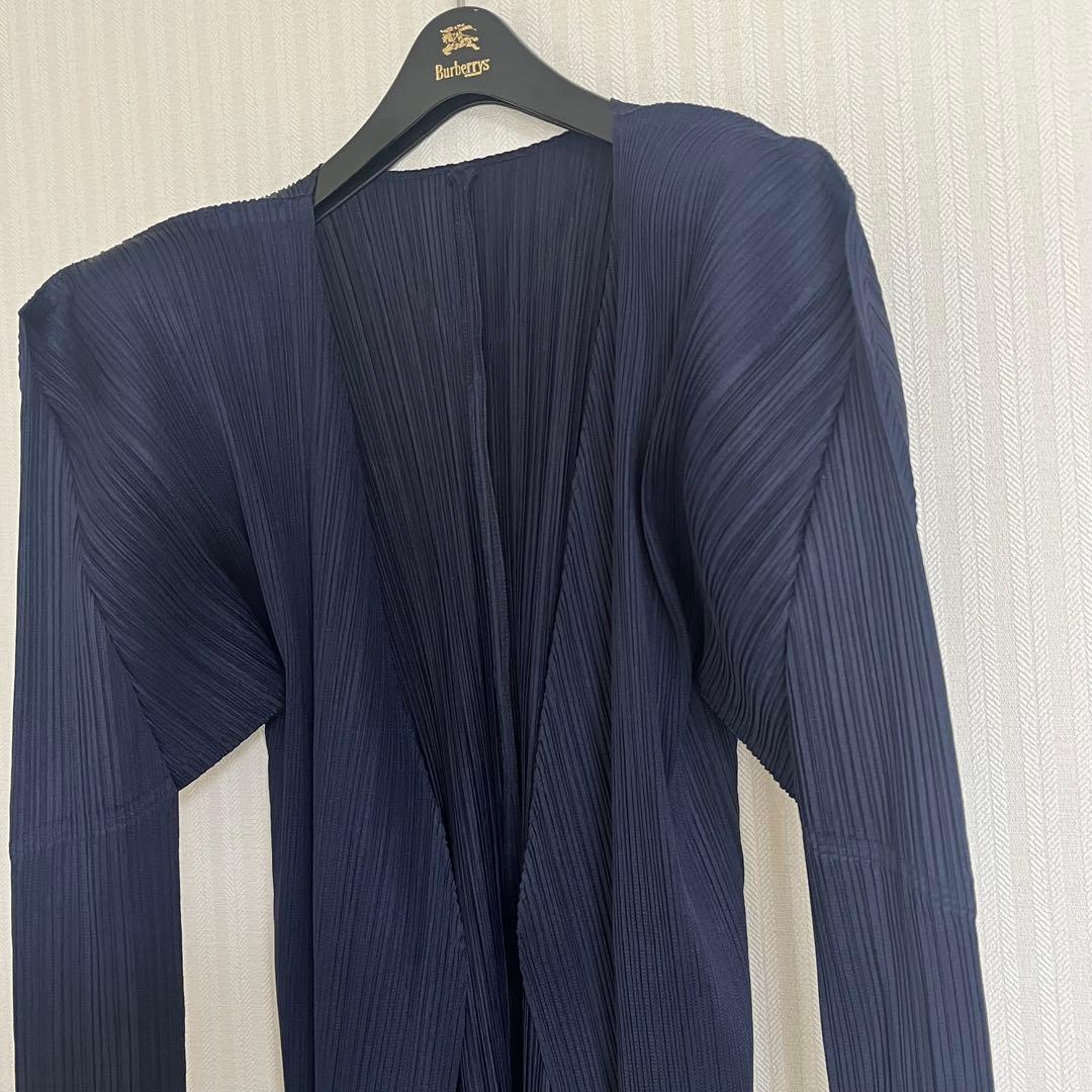 PLEATSPLEASE イッセイミヤケ　カーディガン　ネイビー　3