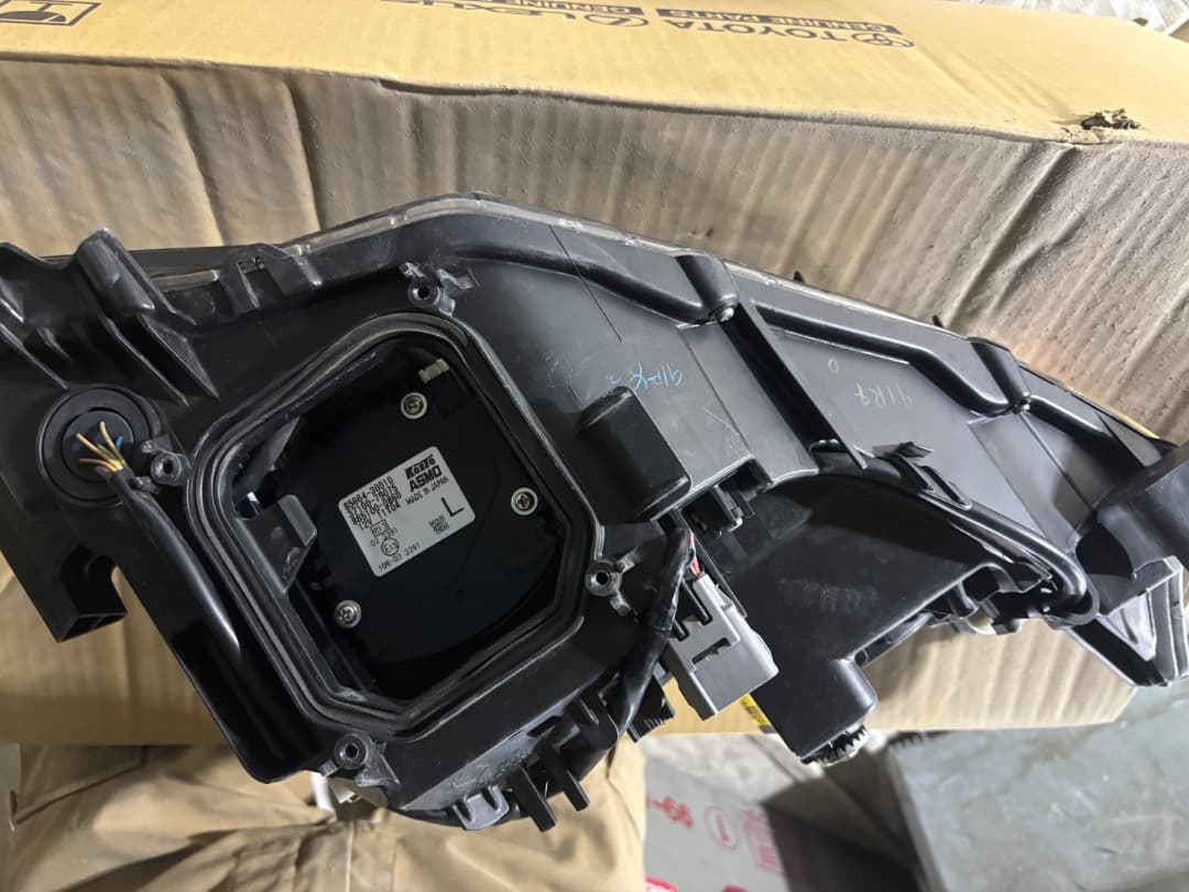 左 レクサス RX 350 ヘッドライト 10系