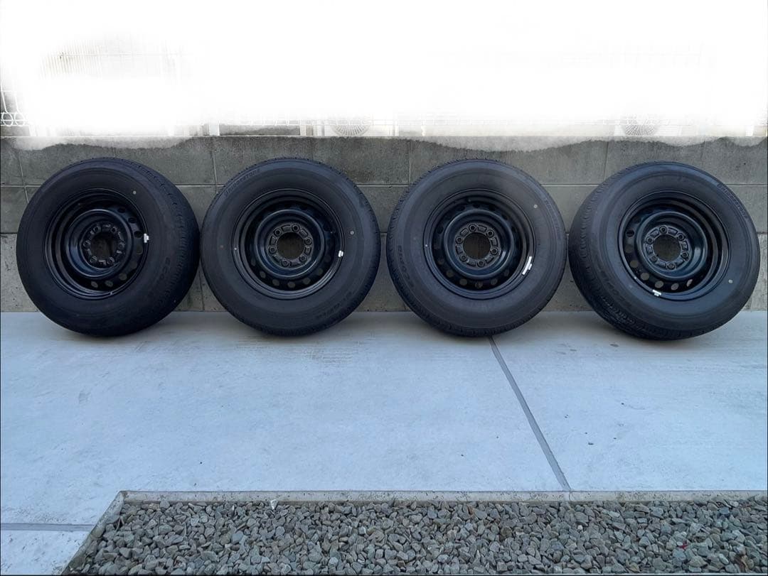 ハイエース　ブリヂストン 195/80R15 LT タイヤ ホイール セット4本