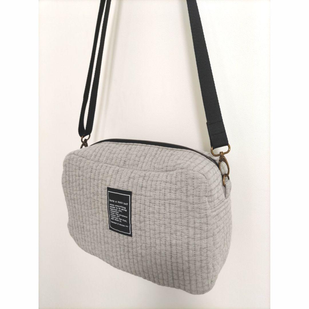 YONA様　スクエアショルダーバッグ　ヌビキルト(シルバーグレー、フォグブルー)