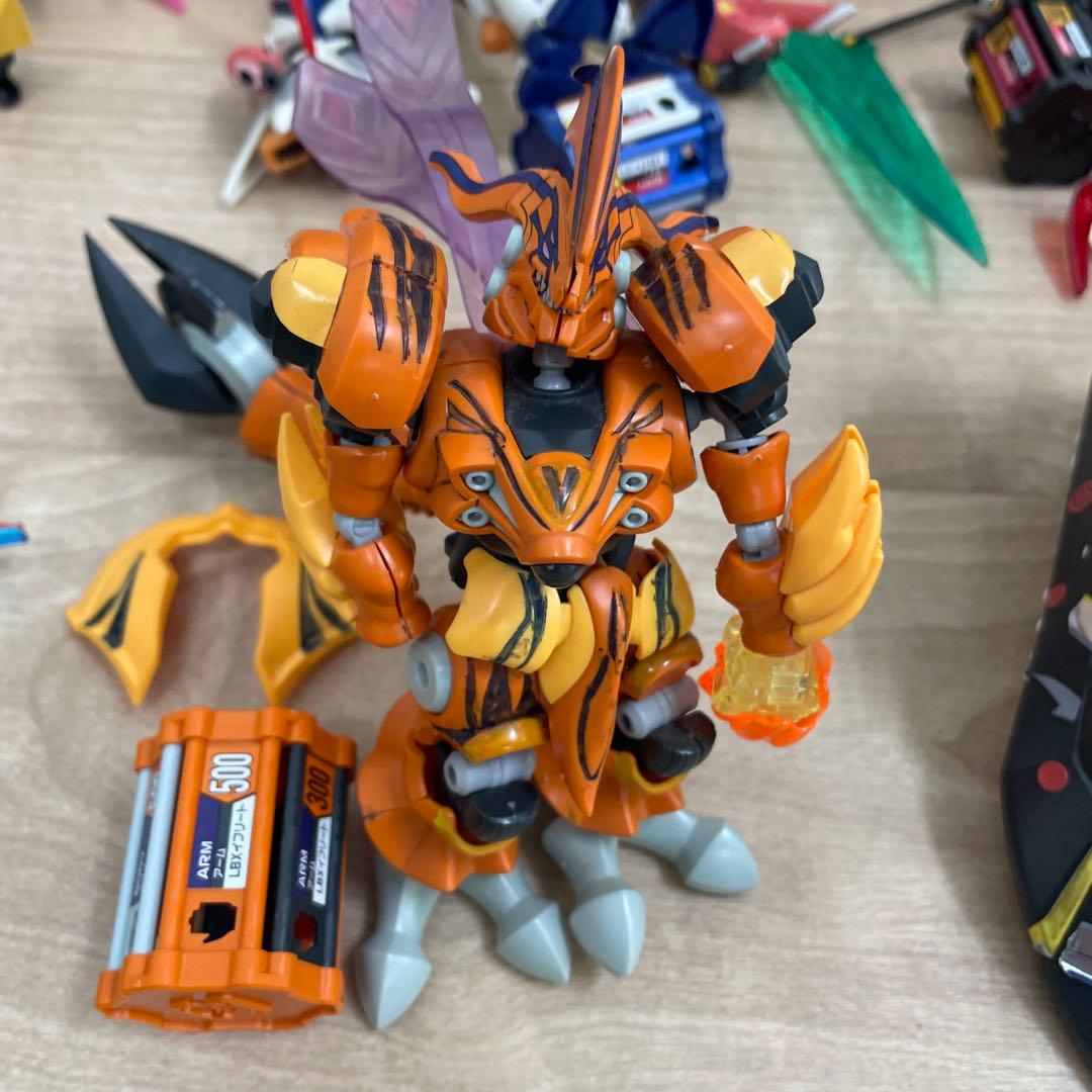 ダンボール戦機 プラモデル 組立済み 14体＋1体おまけ　まとめ売り