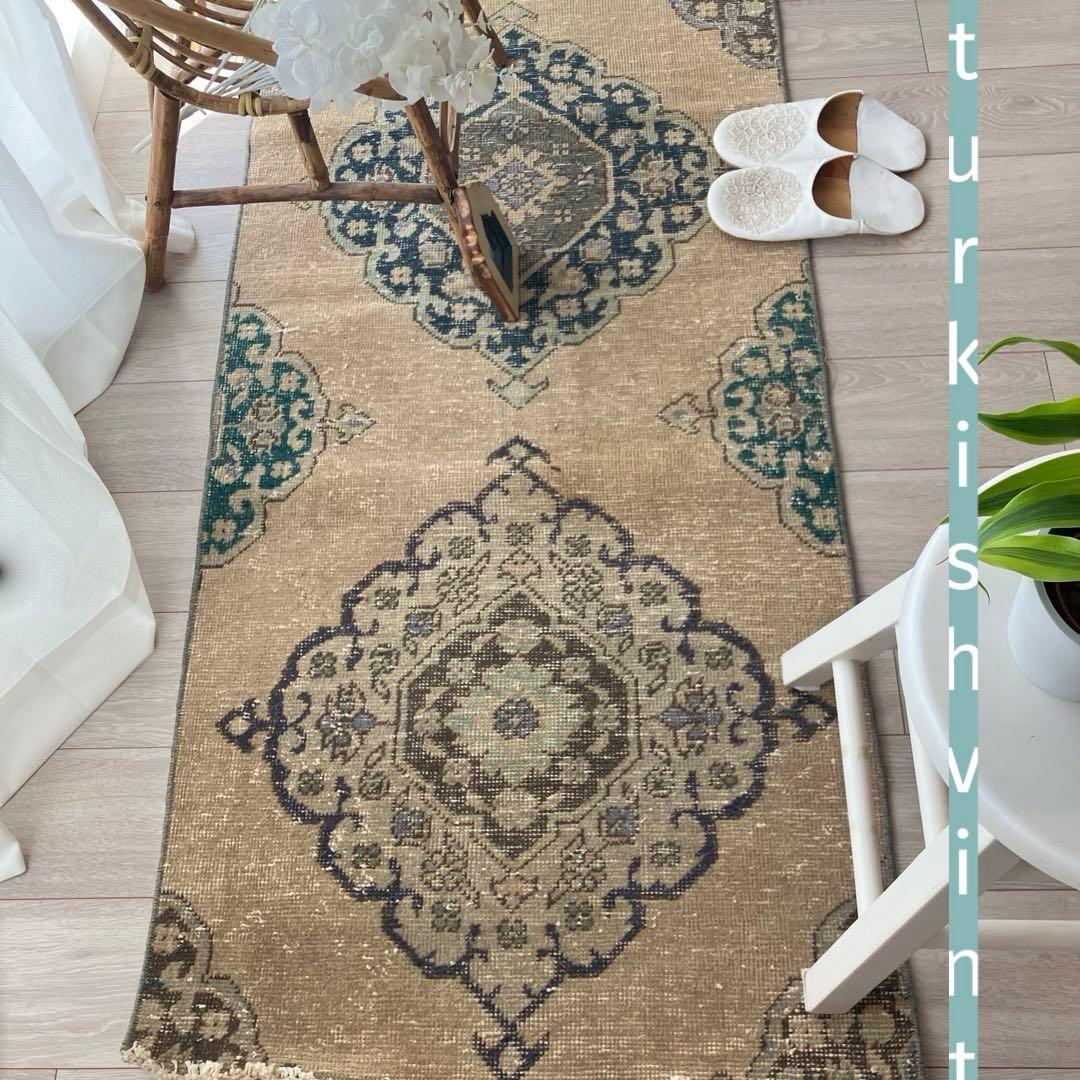 人気キャラメルベージュ68×208 ランナー　グリーン　トルコヴィンテージラグ