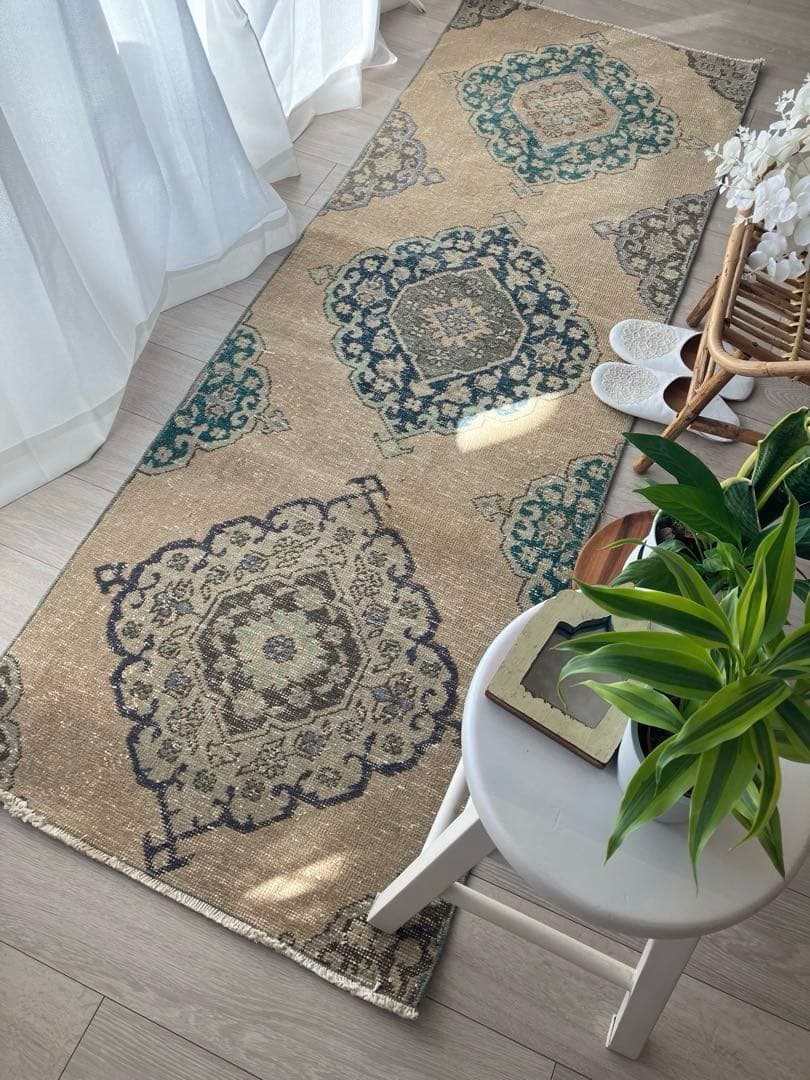 人気キャラメルベージュ68×208 ランナー　グリーン　トルコヴィンテージラグ